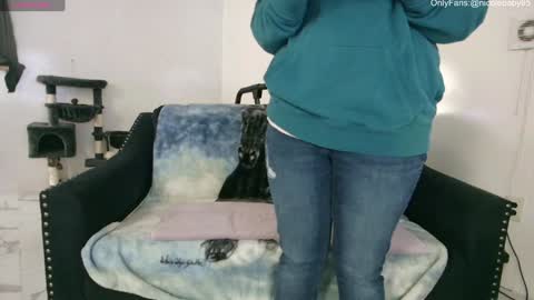 Nicole  Allen online show from 12/27/24, 01:00