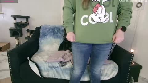 Nicole  Allen online show from 12/28/24, 03:47