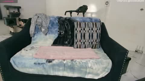 Nicole  Allen online show from 01/02/25, 01:27