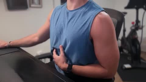 Snapshot of jjry8889 chatting on 10/20/25, 10:43 JJ online show from 10/20/25, 10:43