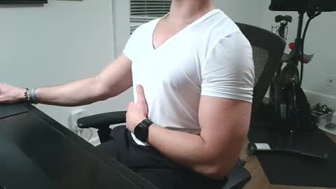 Snapshot of jjry8889 chatting on 04/14/26, 04:07 JJ online show from 04/14/26, 04:07