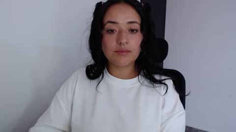 Snapshot of jjulietha95 chatting on 01/31/25, 09:37 Julieta online show from 01/31/25, 09:37
