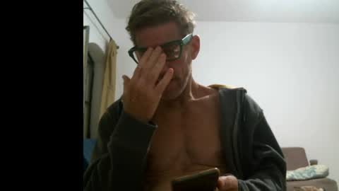 Snapshot of jlmbud chatting on 06/25/26, 06:56 jlmbud online show from 06/25/26, 06:56