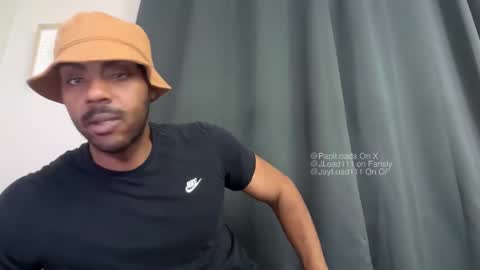 Snapshot of jloads_ chatting on 11/29/25, 02:47 Jay Load online show from 11/29/25, 02:47