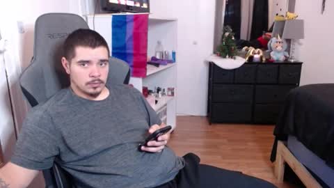 jloko93860 online show from 12/14/25, 03:23