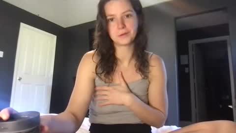 jlynn1997 online show from 05/13/26, 12:57