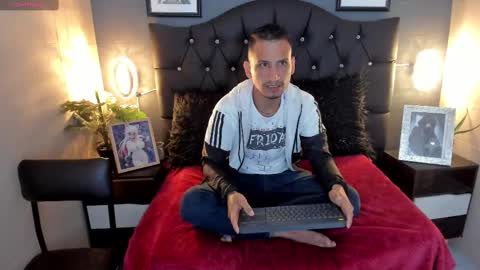 jm_hot_ online show from 01/19/25, 03:39