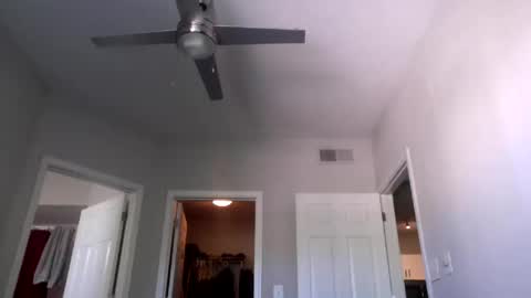 jmeaty5 online show from 10/15/25, 06:19