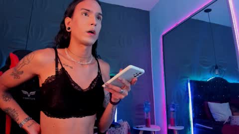 Snapshot of joaisaza chatting on 02/22/25, 07:01 Joa Isaza online show from 02/22/25, 07:01