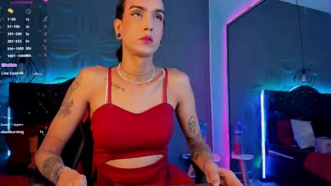 Snapshot of joaisaza chatting on 02/28/25, 03:04 Joa Isaza online show from 02/28/25, 03:04