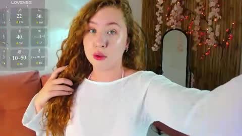 Snapshot of joan_green chatting on 07/08/26, 12:59 GMT2 Tue-Wed Fri-Sun 3-9AM Joan green online show from 07/08/26, 12:59