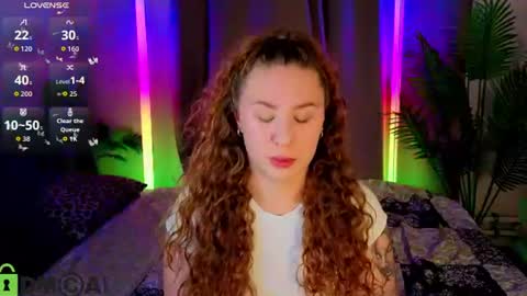 Snapshot of joan_green chatting on 07/18/26, 03:00 GMT2 Tue-Wed Fri-Sun 3-9AM Joan green online show from 07/18/26, 03:00
