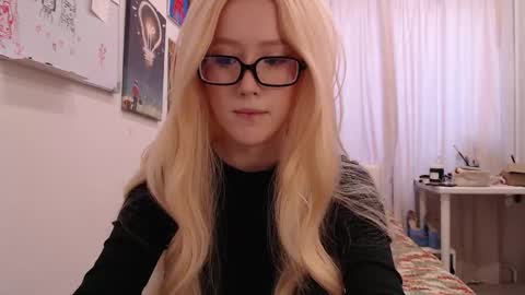 joan_kiss online show from 12/20/25, 09:16