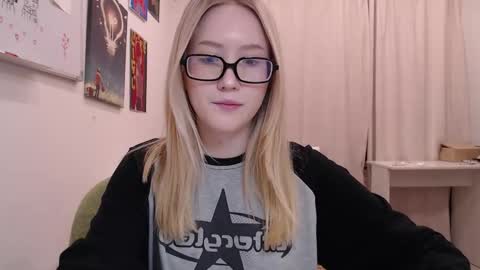 Snapshot of joan_kiss chatting on 02/09/26, 01:59 joan_kiss online show from 02/09/26, 01:59