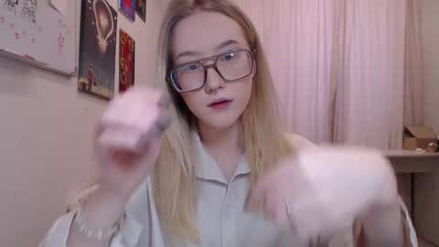 Snapshot of joan_kiss chatting on 02/14/26, 10:56 joan_kiss online show from 02/14/26, 10:56