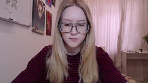 Snapshot of joan_kiss chatting on 04/30/26, 11:05 joan_kiss online show from 04/30/26, 11:05