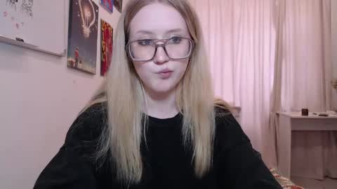 Snapshot of joan_kiss chatting on 05/13/26, 01:08 joan_kiss online show from 05/13/26, 01:08
