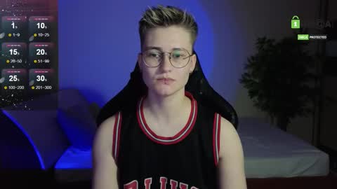 Snapshot of joan_night chatting on 09/12/25, 06:08 J online show from 09/12/25, 06:08