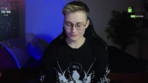 Snapshot of joan_night chatting on 12/05/25, 07:10 J online show from 12/05/25, 07:10