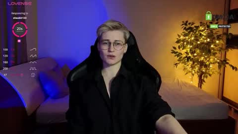 Snapshot of joan_night chatting on 02/01/26, 07:56 J online show from 02/01/26, 07:56