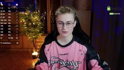 Snapshot of joan_night chatting on 02/25/26, 08:18 J online show from 02/25/26, 08:18