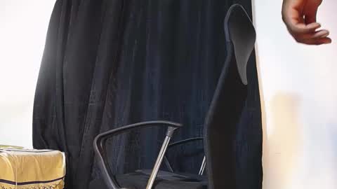 Snapshot of joan_silva chatting on 11/28/25, 01:36 joan_silva online show from 11/28/25, 01:36