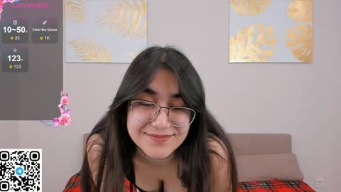 Snapshot of joangoulder chatting on 01/11/25, 01:11 Mia online show from 01/11/25, 01:11