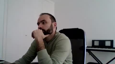 joaodias_18 online show from 02/16/26, 12:12