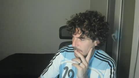 Snapshot of joaquin420_hot chatting on 03/06/26, 04:53 joaquin420_hot online show from 03/06/26, 04:53