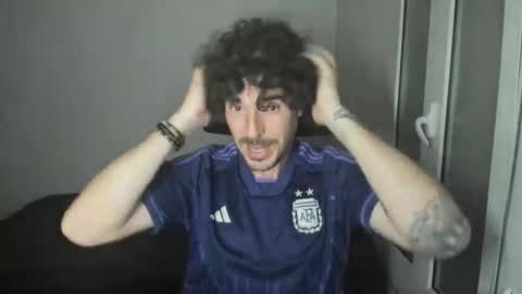 Snapshot of joaquin420_hot chatting on 03/07/26, 06:49 joaquin420_hot online show from 03/07/26, 06:49