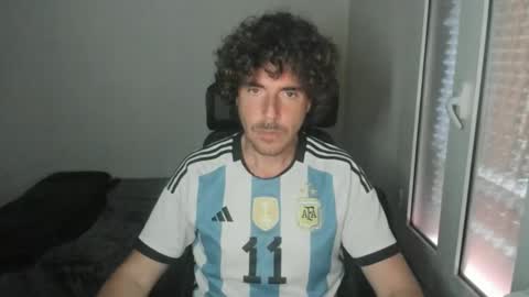 Snapshot of joaquin420_hot chatting on 04/04/26, 06:44 joaquin420_hot online show from 04/04/26, 06:44