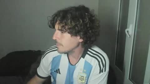 Snapshot of joaquin420_hot chatting on 04/04/26, 06:49 joaquin420_hot online show from 04/04/26, 06:49