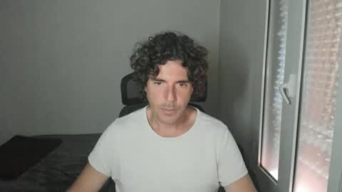 Snapshot of joaquin420_hot chatting on 04/14/26, 06:41 joaquin420_hot online show from 04/14/26, 06:41