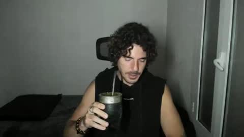 Snapshot of joaquin420_hot chatting on 05/12/26, 02:41 joaquin420_hot online show from 05/12/26, 02:41