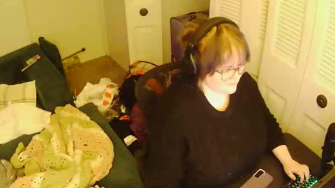 Snapshot of joblessegirl chatting on 03/29/26, 01:38 joblessegirl online show from 03/29/26, 01:38