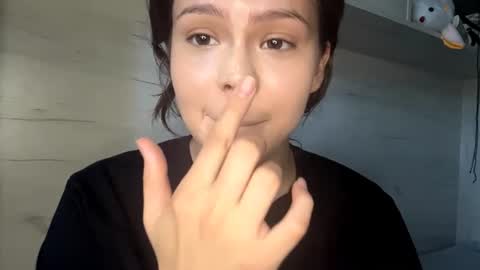 Mila online show from 06/25/26, 12:53
