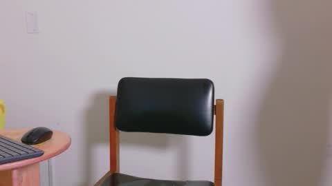 Snapshot of jodidamente_adictiva chatting on 11/26/25, 10:33 Jhulia online show from 11/26/25, 10:33