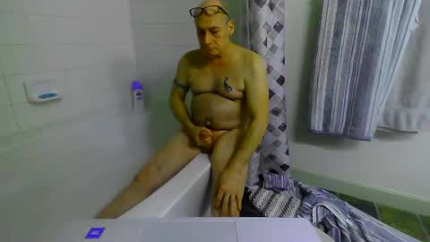 Snapshot of joe1086 chatting on 01/19/25, 06:20 Just Strokin online show from 01/19/25, 06:20