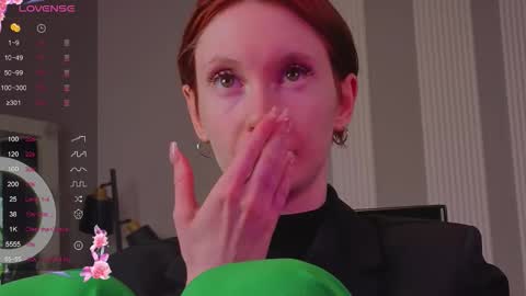 Snapshot of joe___joe chatting on 09/20/25, 04:13 Joe online show from 09/20/25, 04:13