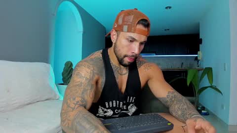 joe_esthetic online show from 01/21/25, 02:43