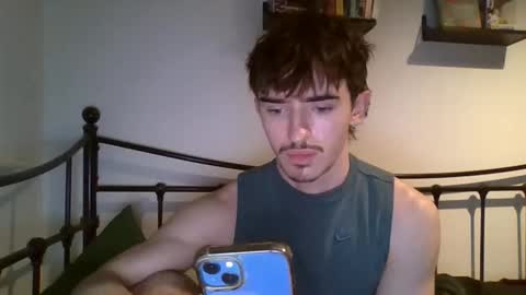 Snapshot of joeosulli2024 chatting on 12/19/25, 04:36 JoeOsulli online show from 12/19/25, 04:36