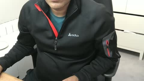 Snapshot of joeshades21 chatting on 03/11/25, 09:24 joeshades21 online show from 03/11/25, 09:24