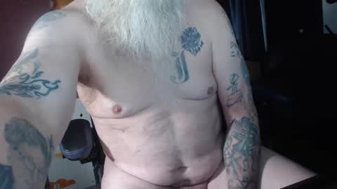 Snapshot of joeyzzz1 chatting on 12/05/25, 08:38 joeyzzz1 online show from 12/05/25, 08:38