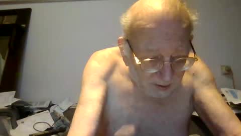 Snapshot of johan1948 chatting on 12/02/24, 04:53 Johan online show from 12/02/24, 04:53