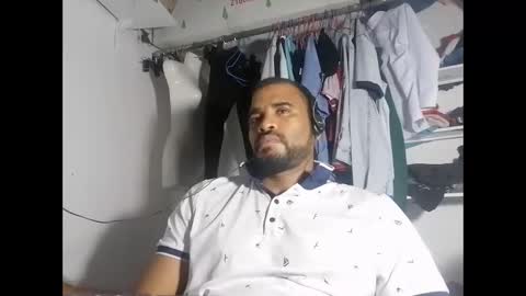 Snapshot of johan2222222222 chatting on 02/16/25, 05:48 johan2222222222 online show from 02/16/25, 05:48