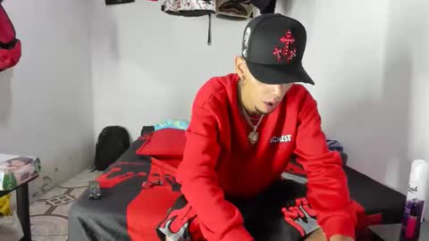 johan_and_antonella online show from 04/19/26, 09:28