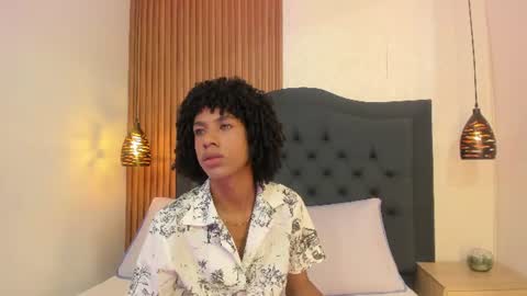 Snapshot of johan_gz_ chatting on 06/19/26, 11:36 Johan online show from 06/19/26, 11:36