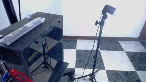 johan online show from 10/08/25, 02:42