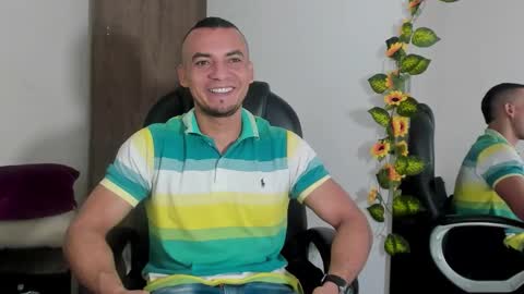 Snapshot of johan_miller1 chatting on 11/27/25, 07:05 johan online show from 11/27/25, 07:05