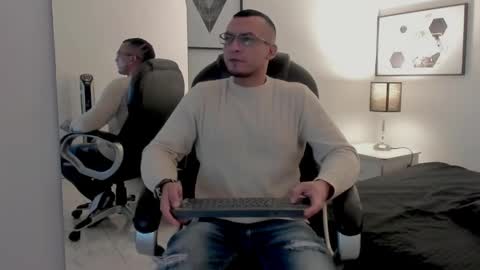 Snapshot of johan_miller1 chatting on 12/22/25, 05:59 johan online show from 12/22/25, 05:59